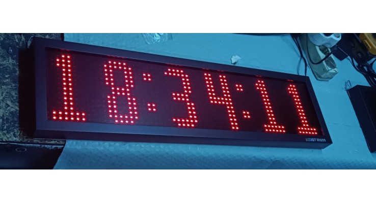 LED DİJİTAL SAAT 3X20X68 CM LED DİJİTAL SAAT 3X20X68 CM