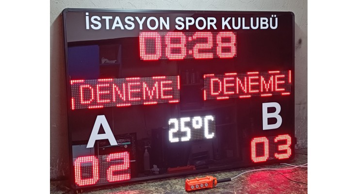 FUTBOL HALI SAHA SKORBORD TAKIM İSİMLİ 100X150 CM